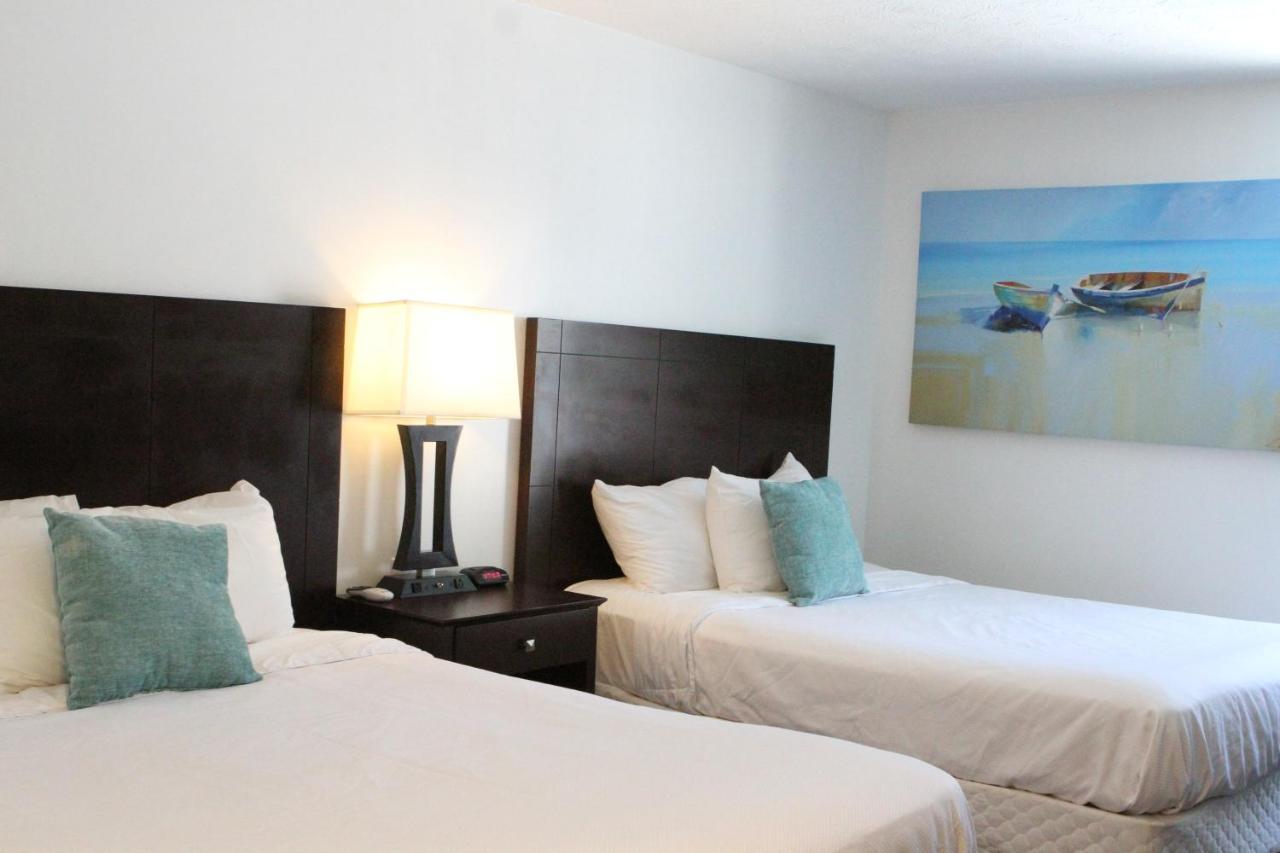 Bay Lodging Resort Put-in-Bay Bagian luar foto