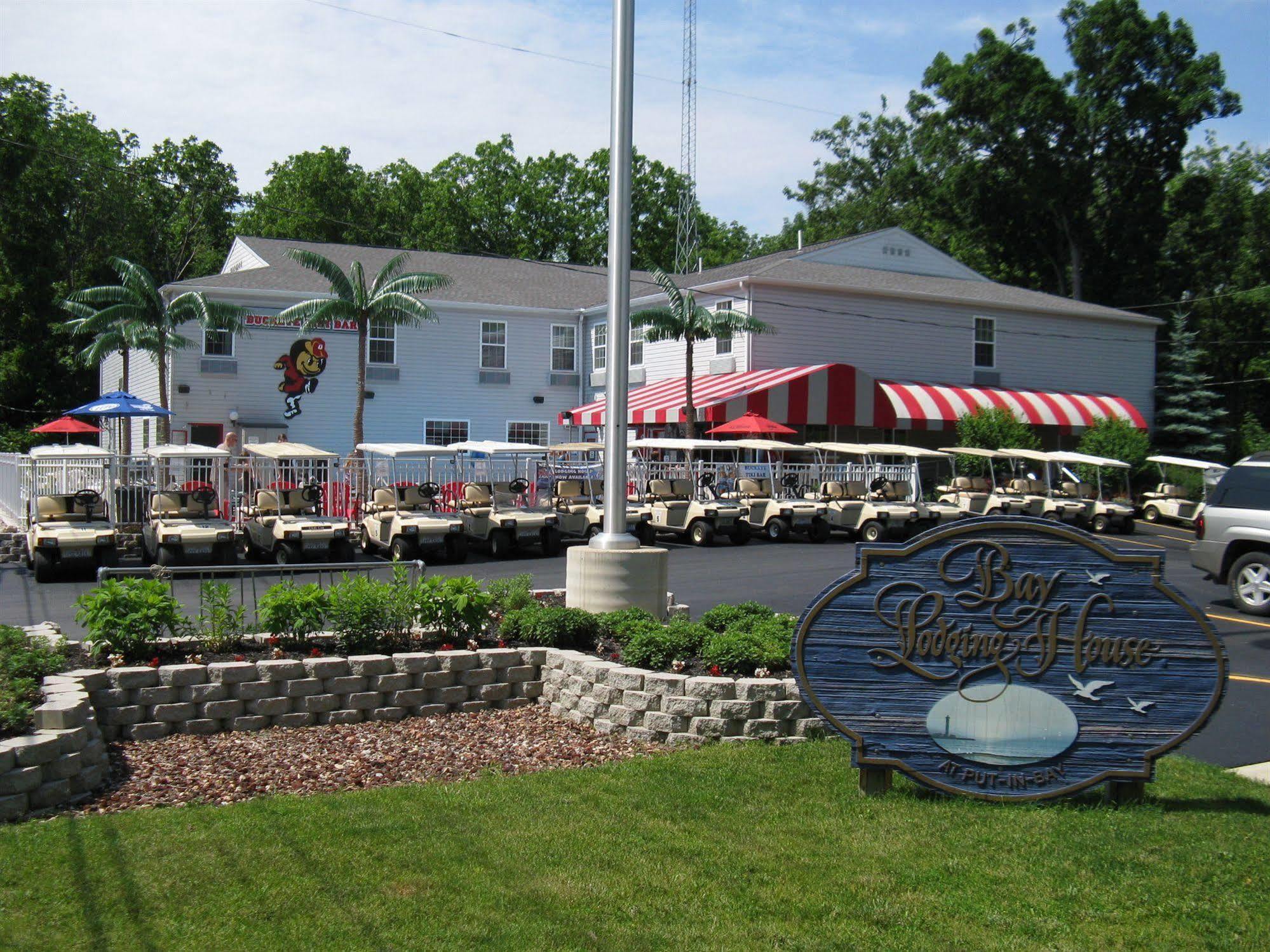 Bay Lodging Resort Put-in-Bay Bagian luar foto
